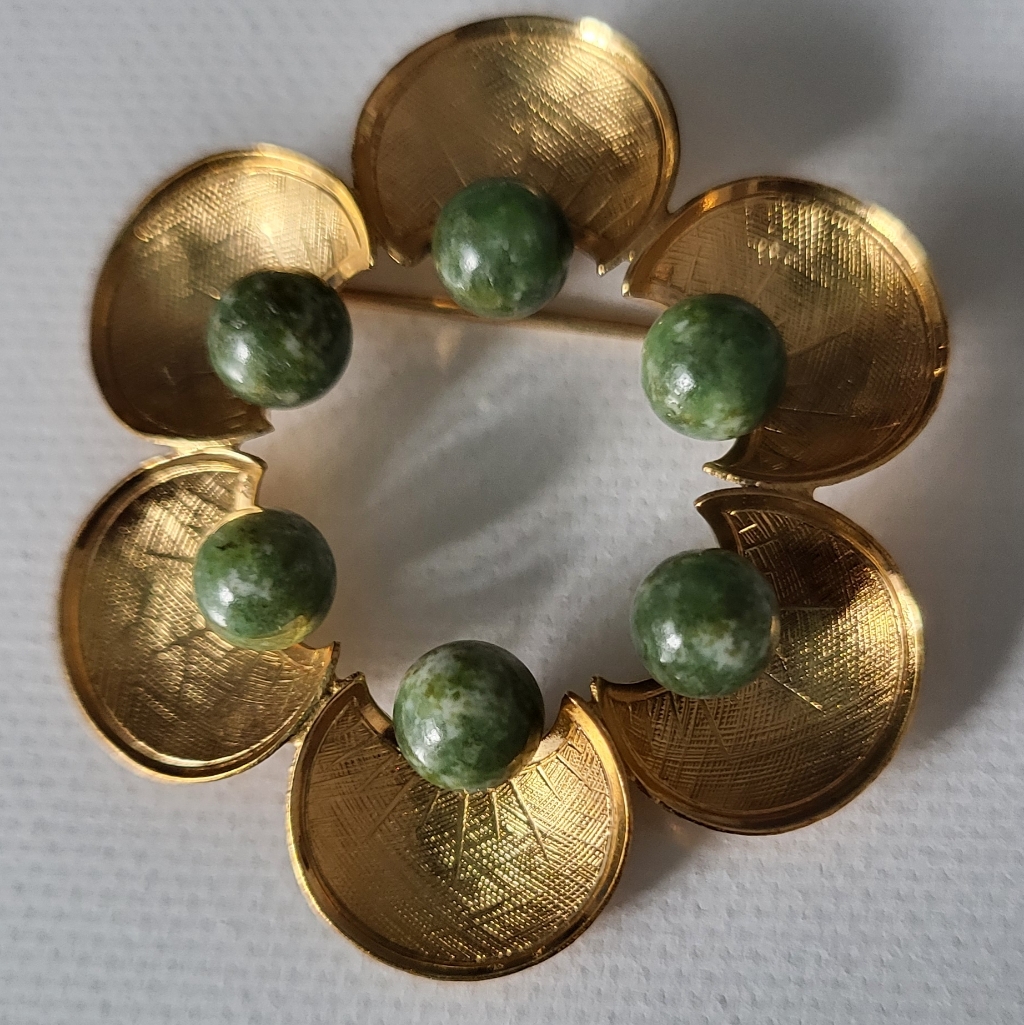 Vintage Wells 14k Goldfilled With Jade Stones Brooch